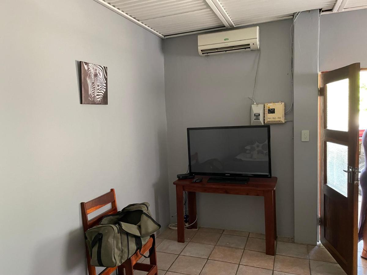 Kololo Guesthouse Katima Mulilo Esterno foto