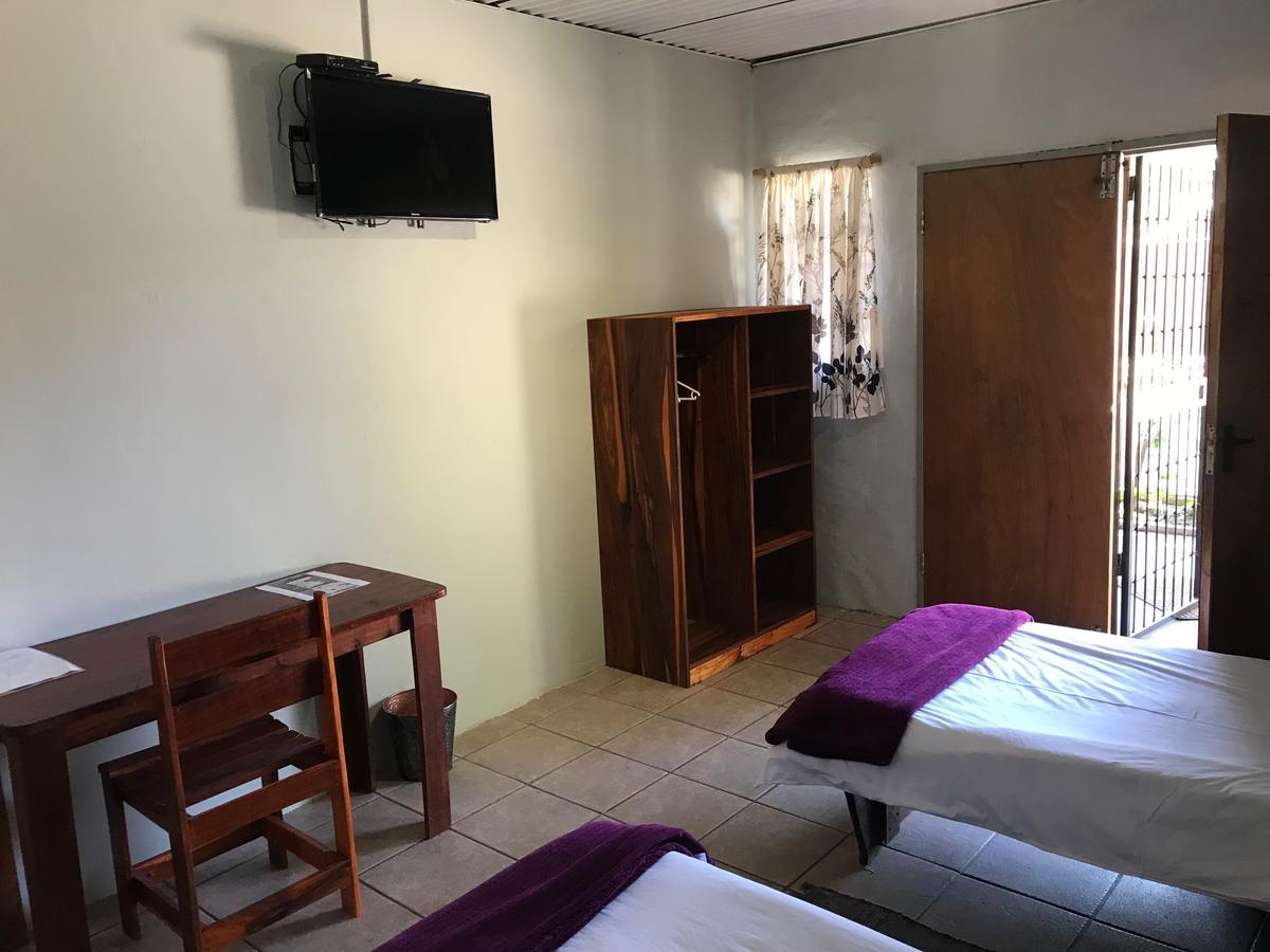 Kololo Guesthouse Katima Mulilo Esterno foto